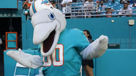 Notable Dolphins cut: Here's who didn't make final roster